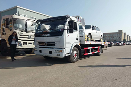 桂林高速拖车道路救援服务