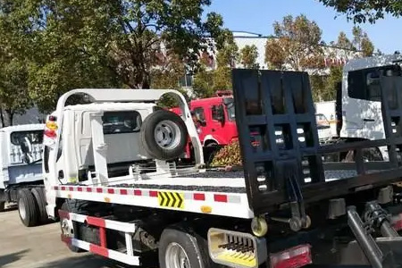 解放平板拖车 汽车救援|马路救援|二十四小时汽车救援服务	